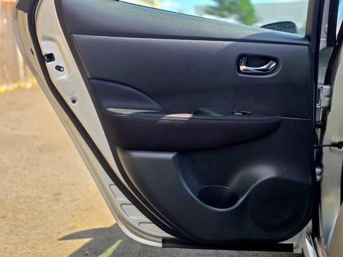 Used 2018 Nissan Leaf S w/ S Charge Package FWD image 37