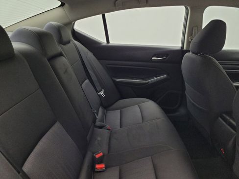 Used 2020 Nissan Altima 2.5 S AWD/4WD image 19