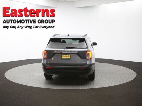 Used 2022 Ford Explorer XLT image 37