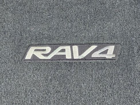 Used 2013 Toyota RAV4 XLE AWD/4WD image 25
