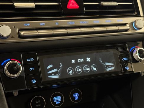 New 2026 Genesis G70 2.5T RWD image 20