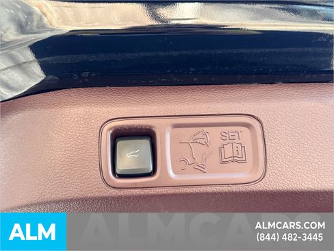 Used 2021 Lincoln Navigator Black Label w/ Cargo Convenience Package image 24