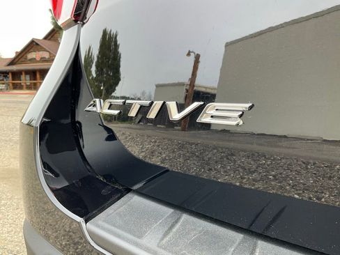 New 2026 Ford Explorer Active w/ Active Comfort Package image 24