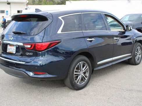 Used 2020 INFINITI QX60 Luxe w/ Essential Package FWD image 4