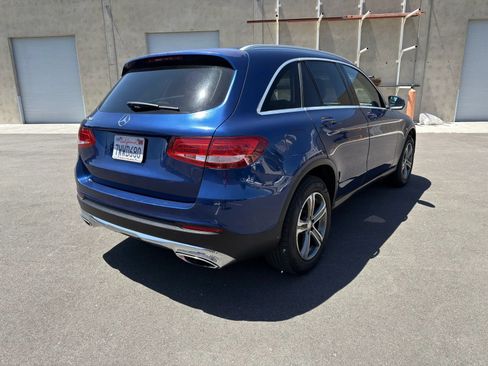 Used 2017 Mercedes-Benz GLC 300 image 4
