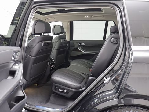 New 2026 BMW X7 xDrive40i w/ Executive Package image 15