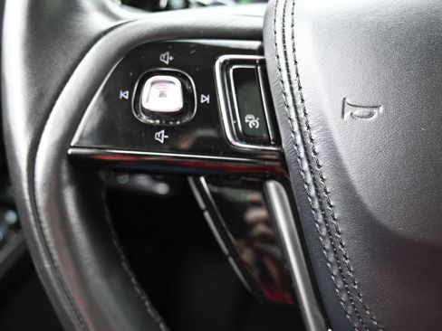 Used 2022 Lincoln Aviator Reserve w/ Equipment Group 201A AWD/4WD image 28