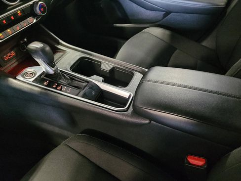 Used 2025 Nissan Sentra SV FWD image 26