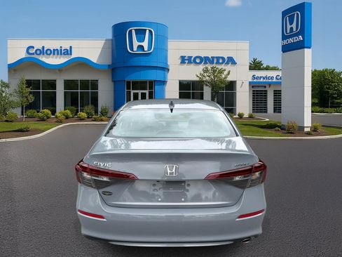 Used 2025 Honda Civic Sport image 5