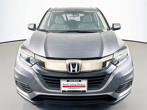 Used 2019 Honda HR-V LX image 2