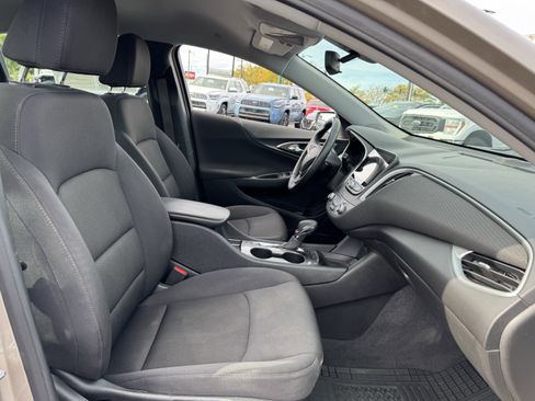 Used 2023 Chevrolet Malibu RS w/ Driver Confidence Package image 36