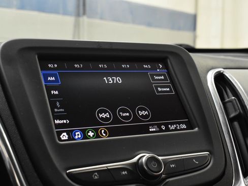 Used 2020 Chevrolet Equinox LS w/ LS Convenience Package FWD image 15