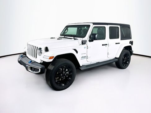 Used 2023 Jeep Wrangler Sahara w/ Cold Weather Group image 3