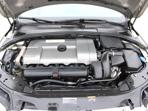 Used 2008 Volvo V70 image 30