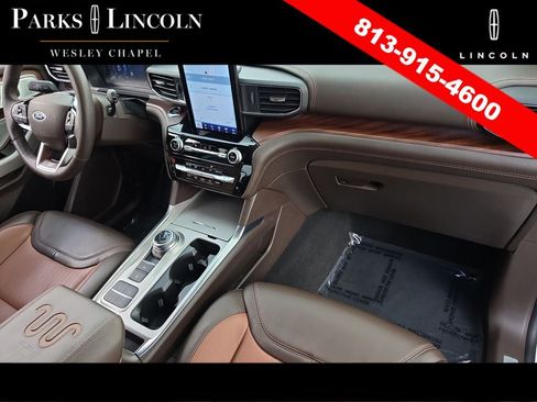 Used 2024 Ford Explorer King Ranch w/ Technology Package RWD image 10