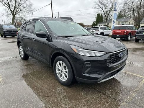 Used 2023 Ford Escape Active image 11