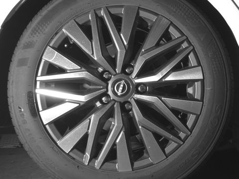 Used 2025 Nissan Altima 2.5 SV image 15