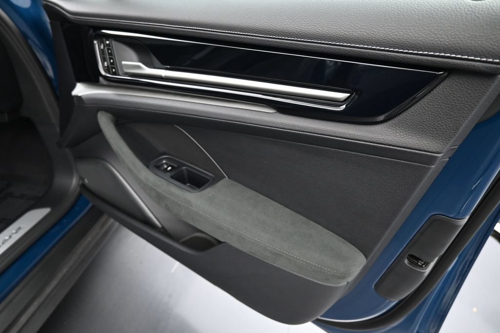 Certified 2026 Porsche Panamera RWD image 32