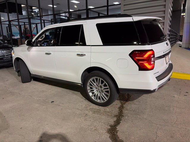 Used 2024 Ford Expedition Limited AWD/4WD image 9