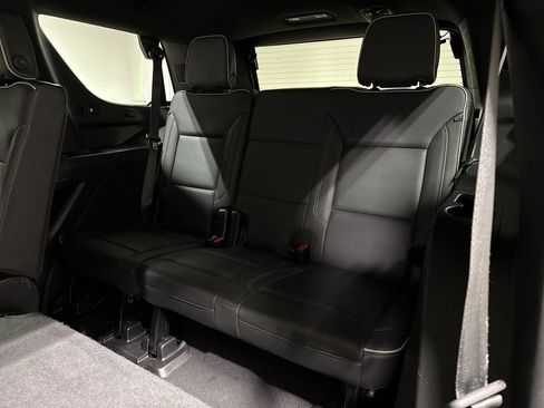 Used 2024 GMC Yukon SLT AWD/4WD image 23