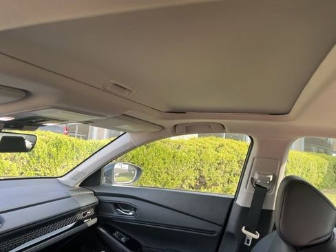 Used 2024 Honda Accord Touring image 7