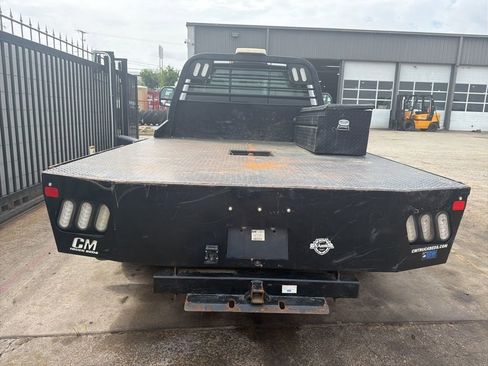 Used 2019 Ford F350 XL w/ Power Equipment Group image 4