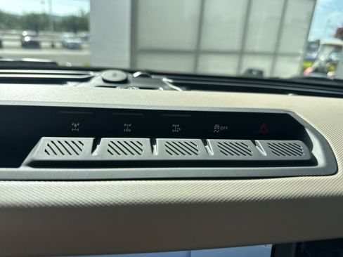 Used 2024 Ford Bronco Wildtrak AWD/4WD image 35