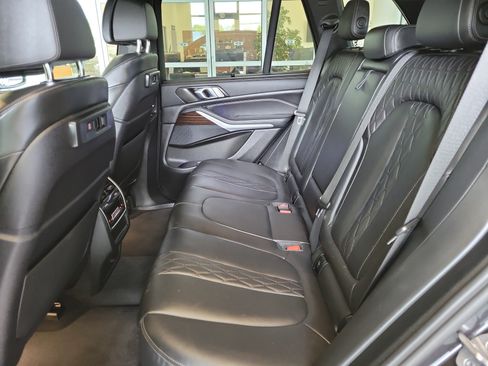 Used 2023 BMW X5 xDrive40i AWD/4WD image 16