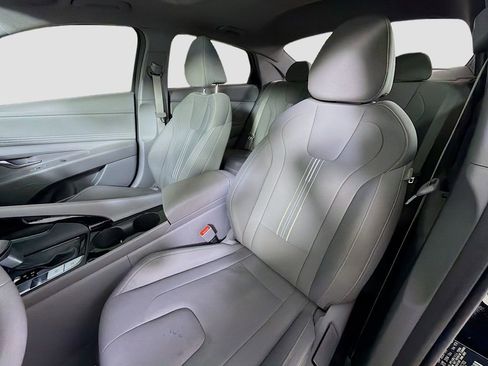 Used 2024 Hyundai Elantra SEL w/ Convenience Package image 10