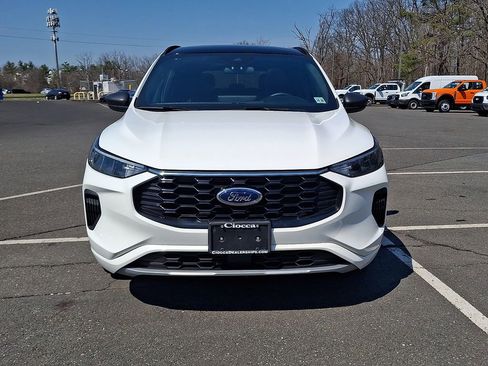 Used 2023 Ford Escape ST-Line w/ Tech Pack #1 AWD/4WD image 5