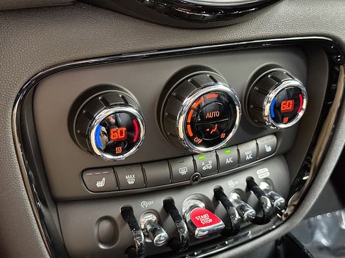 Used 2024 MINI Cooper Clubman S image 16