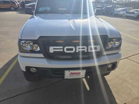 Used 2011 Ford Ranger XLT image 7