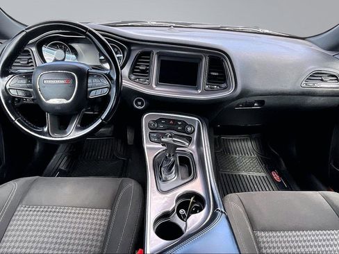 Used 2021 Dodge Challenger SXT RWD image 15