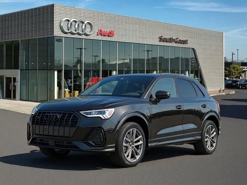 New 2025 Audi Q3 2.0T Premium image 1