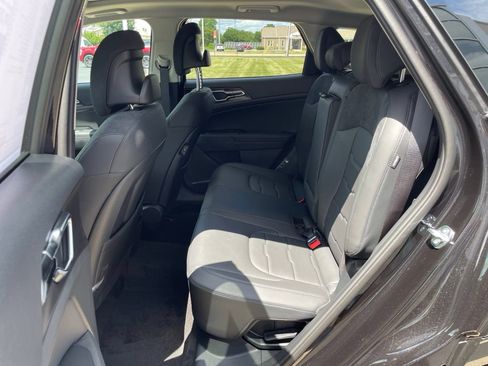 New 2027 Kia Sportage SX Prestige AWD/4WD image 11