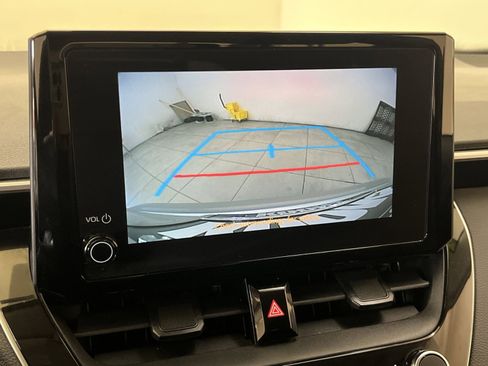 Used 2023 Toyota Corolla LE image 17