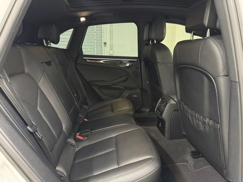 Used 2022 Porsche Macan S w/ Premium Package Plus AWD/4WD image 12
