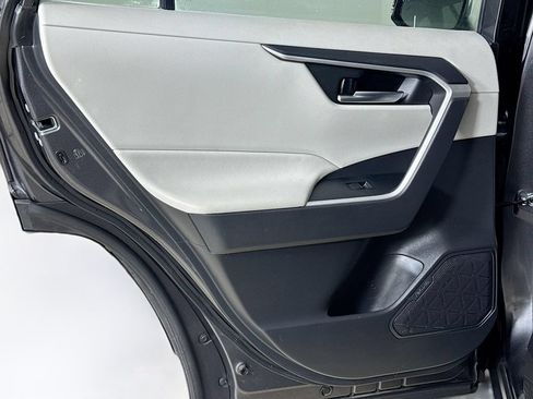 Certified 2021 Toyota RAV4 XLE Premium AWD/4WD image 22