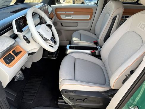 New 2025 Volkswagen ID. Buzz Pro S Plus image 32