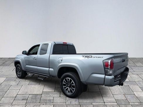 Used 2023 Toyota Tacoma TRD Sport w/ Technology Package image 5