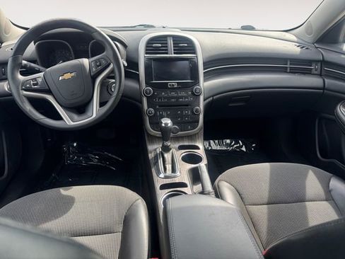 Used 2014 Chevrolet Malibu LT image 10