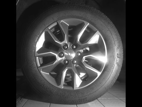 Used 2023 Chevrolet Suburban LS RWD image 28