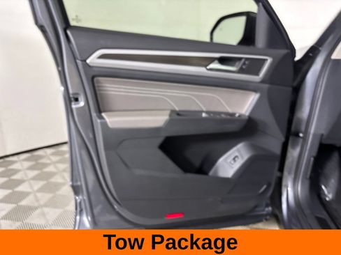 Used 2023 Volkswagen Atlas SE w/ Panoramic Sunroof Package FWD image 10