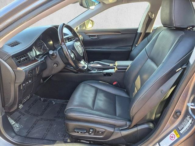 Used 2017 Lexus ES 350 w/ Navigation System Package FWD image 16