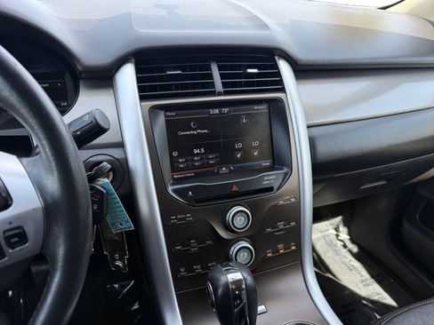 Used 2013 Ford Edge SEL FWD image 12
