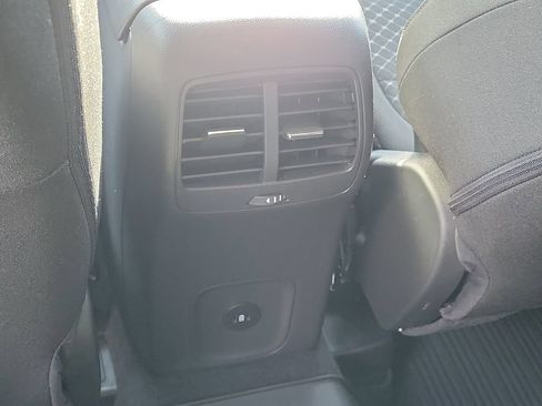 Certified 2024 Ford Escape Active FWD image 18