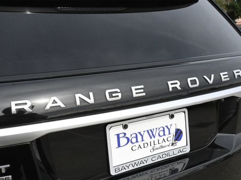 Used 2017 Land Rover Range Rover Sport HSE image 21