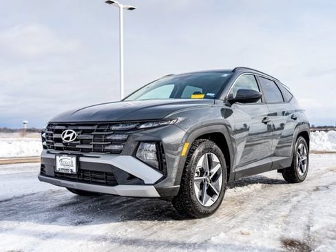 Used 2026 Hyundai Tucson SEL Plus FWD image 3