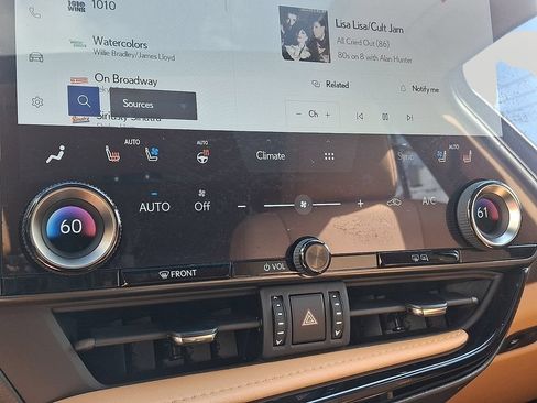 Certified 2024 Lexus NX 350 AWD image 17