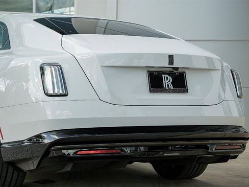 New 2025 Rolls-Royce Spectre Black Badge image 14